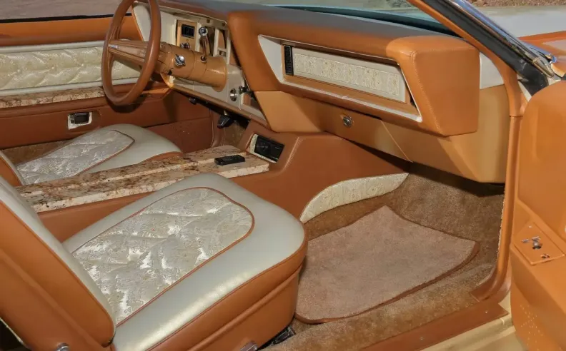 المقصورة الداخلية: عندما يصبح الجرانيت جزءاً من الرفاهية