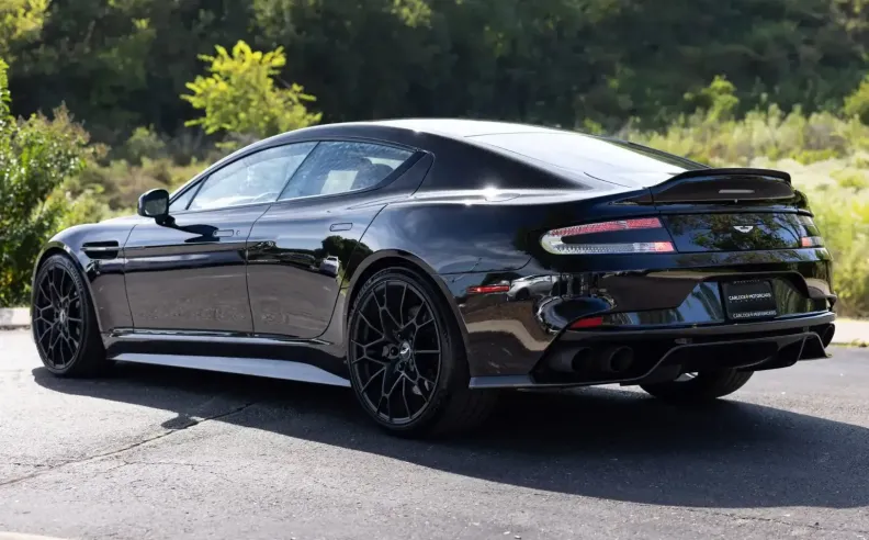 السمفونية الميكانيكية: محرك V12 بتنفس طبيعي