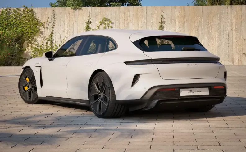 بورشه تايكان Sport Turismo: مستقبل السرعة الكهربائية