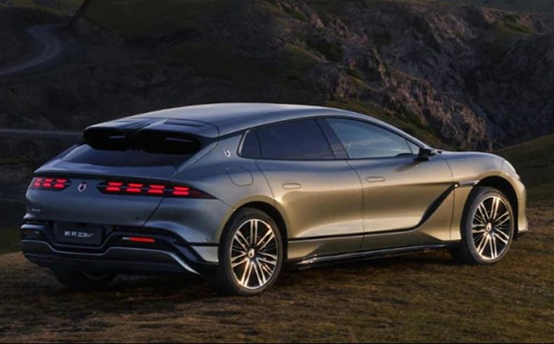 DENZA Partners with Daniel Craig