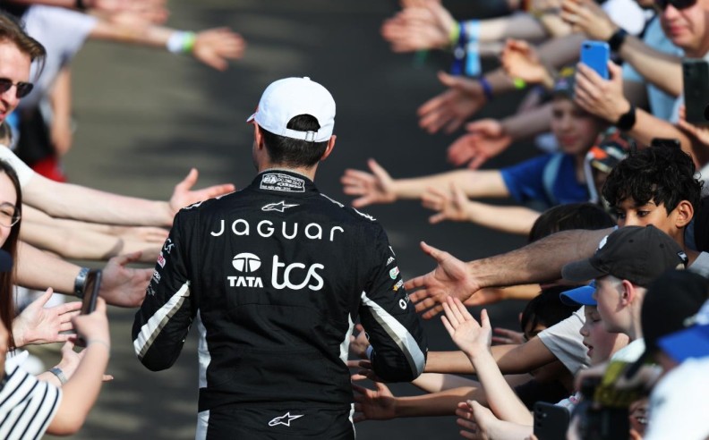 Evans Conquers Berlin To Take Round 8 Formula E Victory