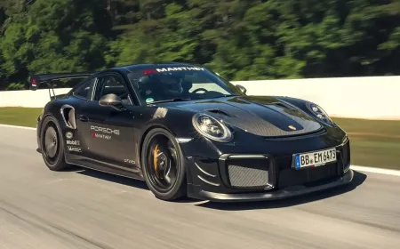 بورشه 911 GT2 RS بحزمة مانثي تلتهم حلبة رود أتلانتا وتكسر الرقم القياسي