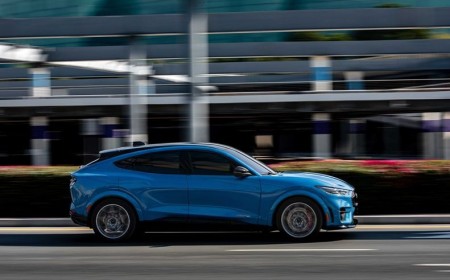 Cool as a Breeze Mach-E: Ford’s Top Four Tips and Tricks for EV Care in Scorching Summer Sun