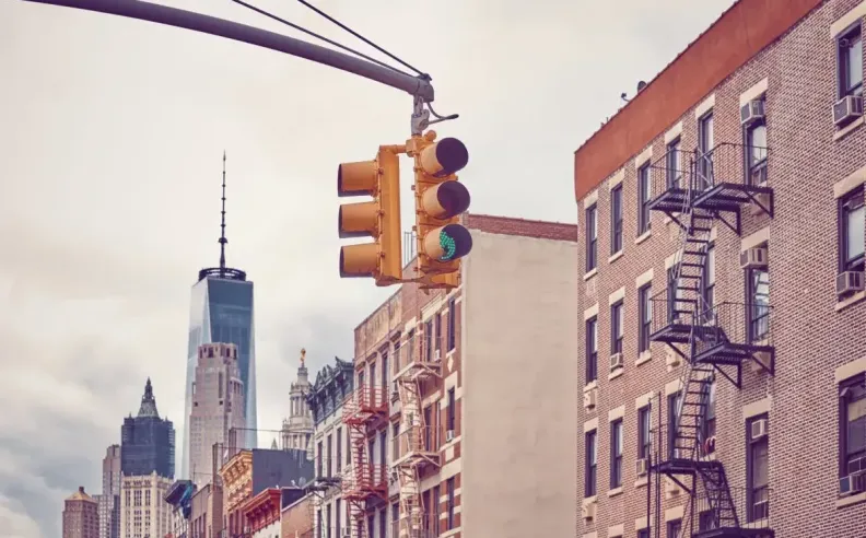 Why Are Traffic Lights Red, Yellow and Green? The Science and History Behind the Colors