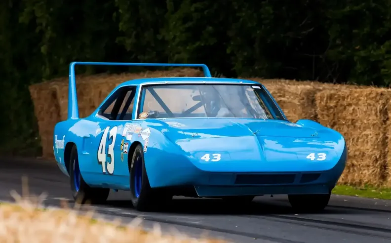 NASCAR Winged Warriors: The Story of Dodge Daytona and Plymouth Superbird