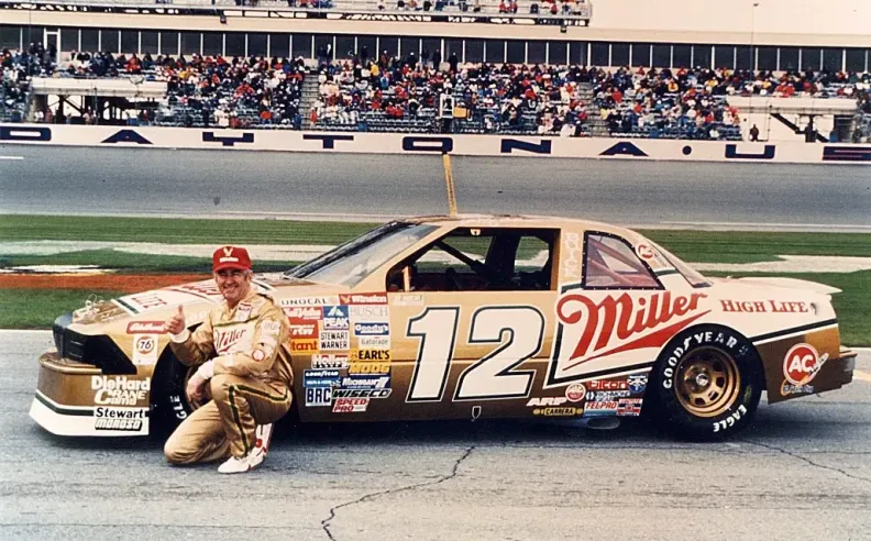 بداية مشوار الـ700 سباق