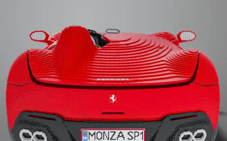 فيراري مونزا SP1 مصنوعة بالكامل من الليجو