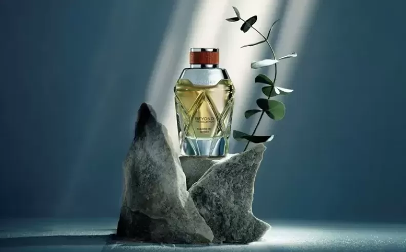 Magnetic Amber fragrance from Bentley