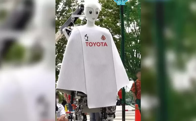 The New Soccer Ball Kicker