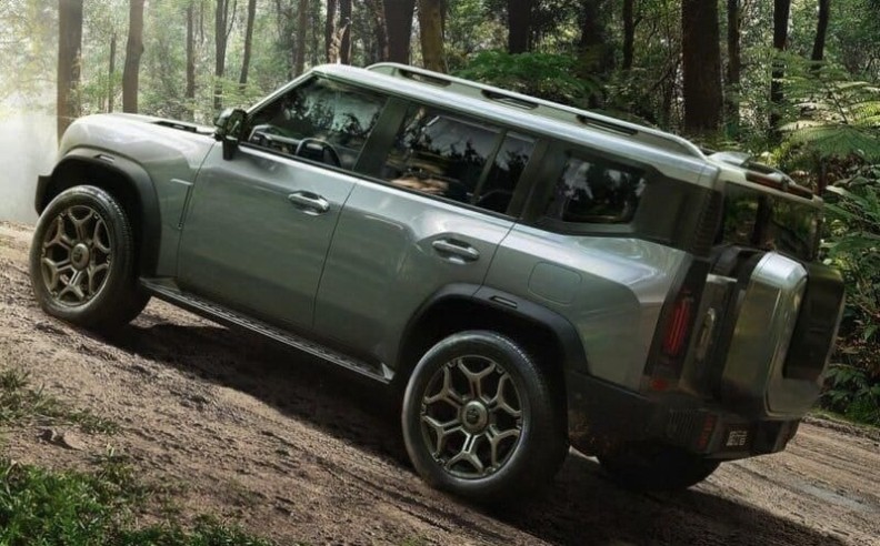 محركات جيتور ترافيلر SUV الجديدة 