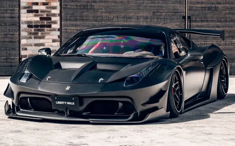 إصدار خاص لسيارة تويوتا لاند كروزر 