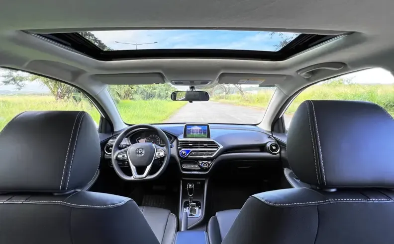 المقصورة الداخلية لشانجان السفن 2024: تجربة قيادة مريحة