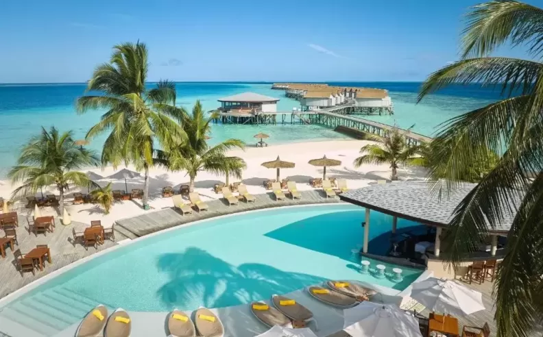 Centara Ras Fushi Resort & Spa Maldives 