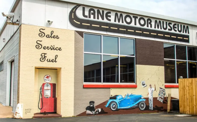 التجربة التفاعلية: الأنشطة والفعاليات في متحف لين للسيارات