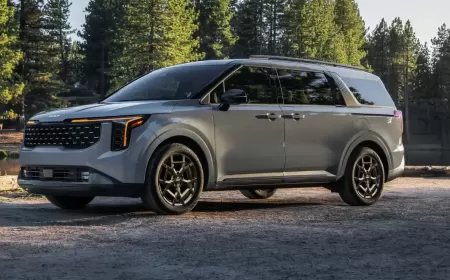Kia Gives The 2025 Carnival Minivan And K5 A New Face