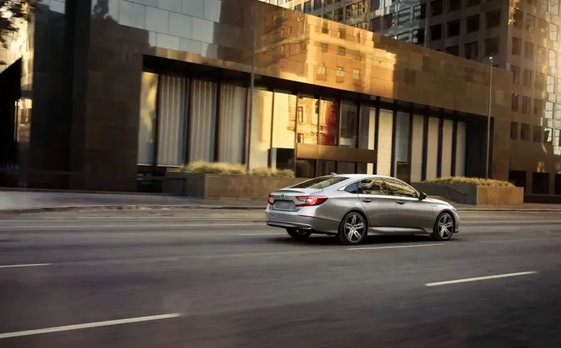 وسائل الأمان في هوندا أكورد 2023