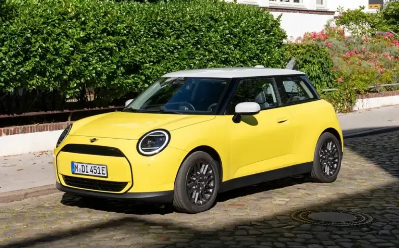 ميني كوبر الكهربائية 2024