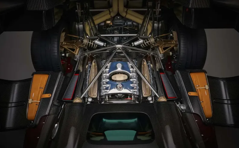 أداء باجاني يوتوبيا رودستر المتطور