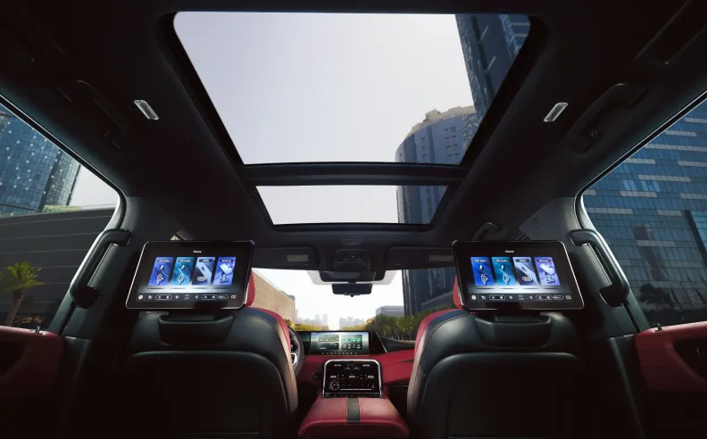 القوة والأداء والدقة 