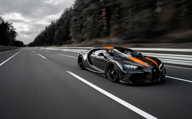 بوجاتي شيرون سوبر سبورت 300+