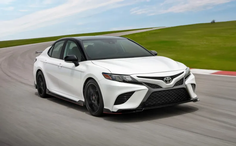 تويوتا كامري 2024