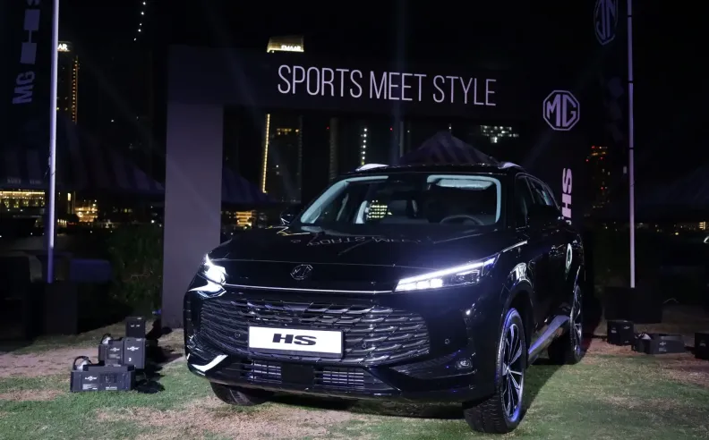 تصميم وداخلية إم جي HS