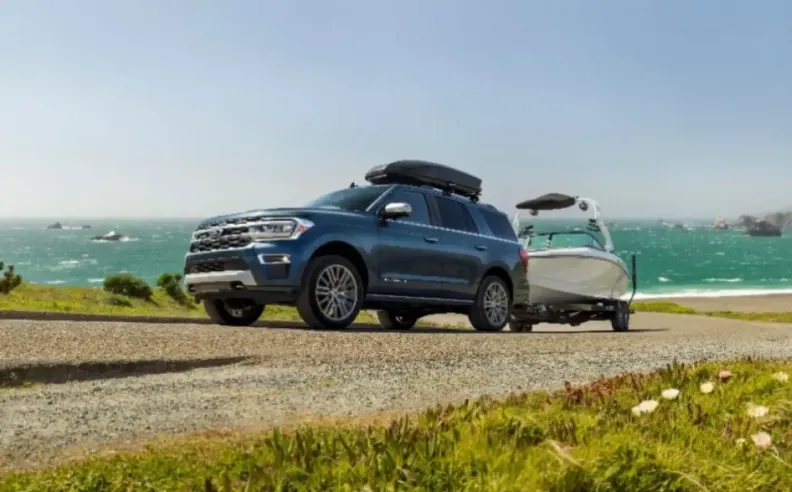 فورد إكسبيديشن: التعددية والقدرة العالية على السحب