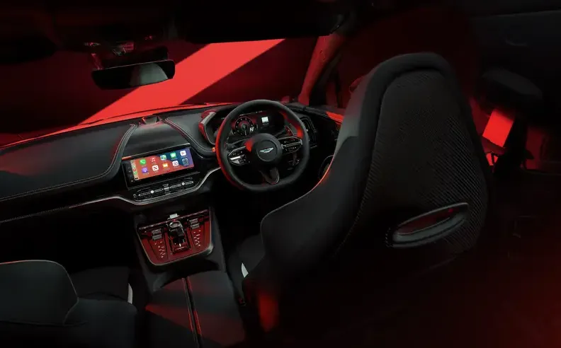 تحكم ادق واناقة مميزة: تعرف على DBX S