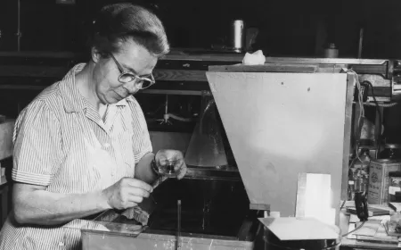 كاثرين بلودجيت: الرائدة التي غيرت وجه تكنولوجيا السيارات الحديثة