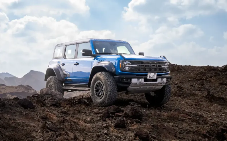 برونكو رابتر: هيمنة على الطرقات الوعرة والمفتوحة