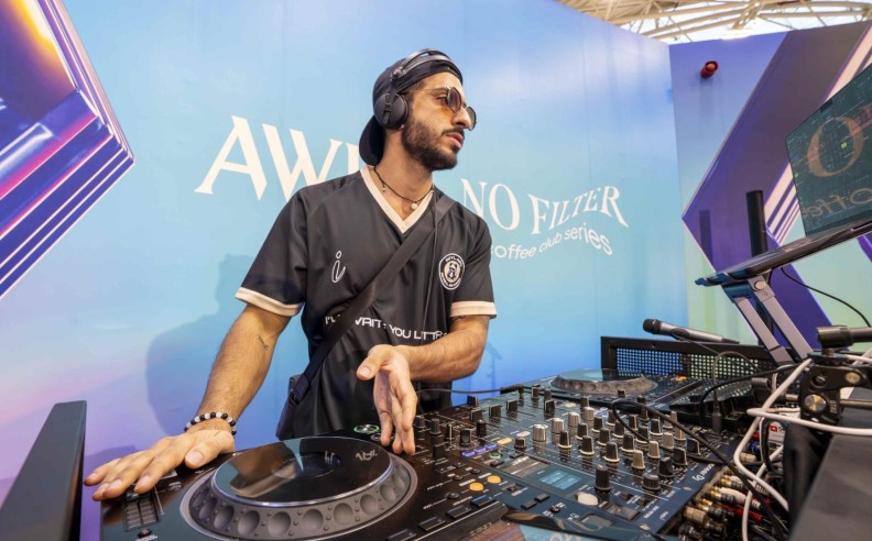 A Bold Debut Blending Coffee, Culture, and Creativity at Studio R