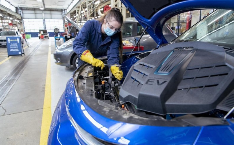 Regenerative Braking and EV Brake Maintenance