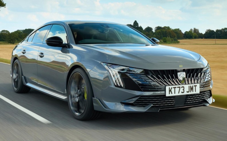 Yelo Expands Smart Mobility in UAE with Stellantis and PEUGEOT Subscription Pilot