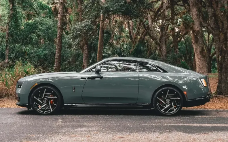 الأداء الرياضي يتجلّى في نسخة بلاك بيدج الكهربائية