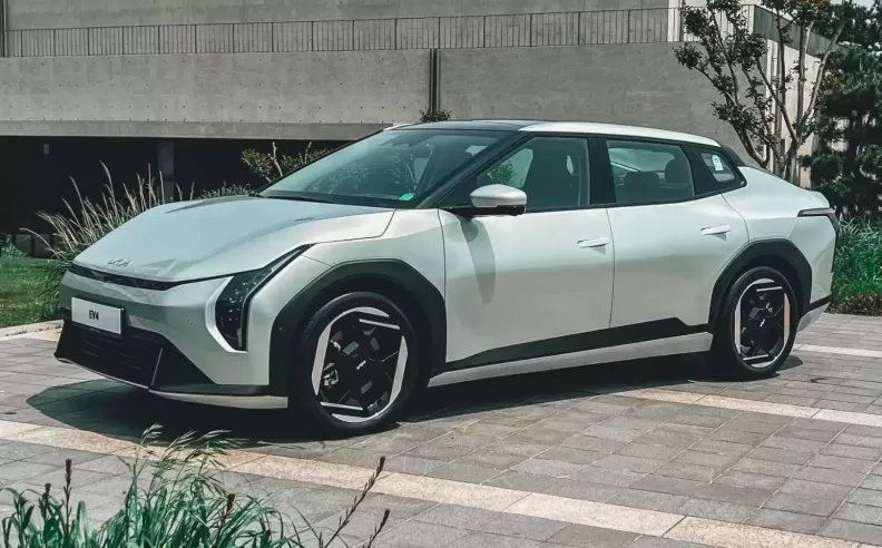 Kia EV4