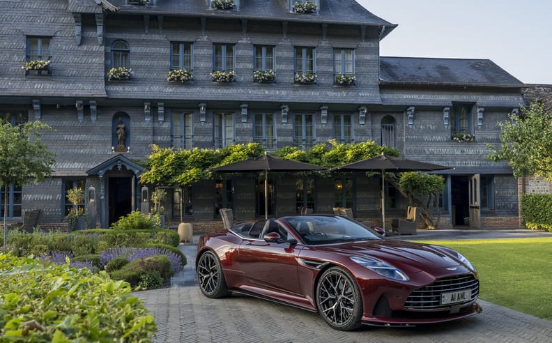 أداء وتصميم أستون مارتن في مهرجان جودوود