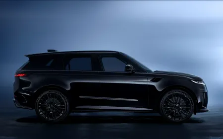 فخامة رياضية بلا حدود: إصدار بلاك الجديد من رينج روڤر سبورت SV يتألق بطابع أحادي اللون