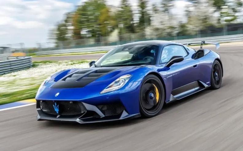 مازيراتي: مزيج الفخامة والأداء الفائق