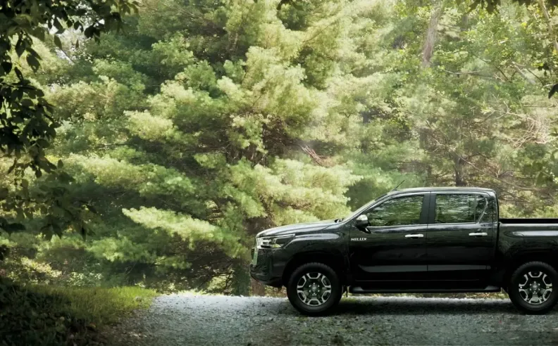 أسئلة شائعة عن تويوتا هايلكس 2025 في الإمارات