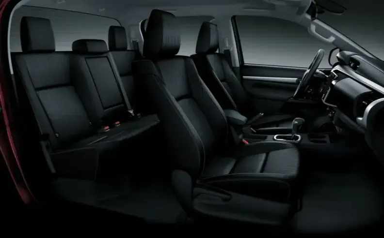 وكيل تويوتا هايلكس 2025 في الإمارات