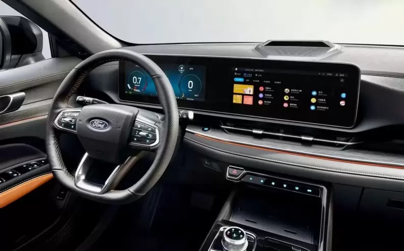 Interior Features and Driving Tech