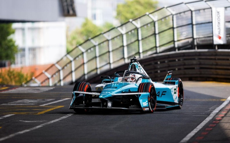  أداء متفاوت لفريق نيسان في ختام موسم فورمولا إي