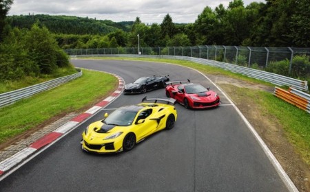 كورفيت ZR1X وZR1 تدخلان التاريخ كأسرع سيارات أمريكية في نوربورغرينغ