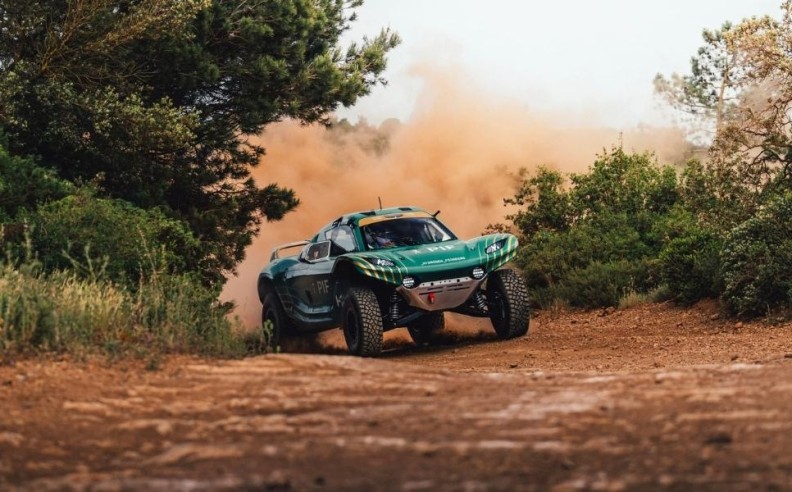 Pioneering Hydrogen Innovation and Gender Equality in Motorsport