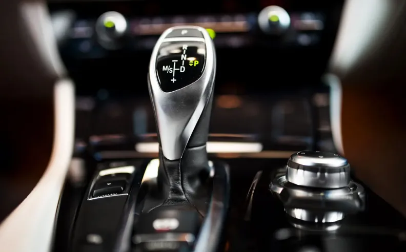 أسئلة شائعة عن تلف ناقل الحركة في السيارة