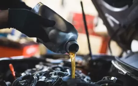 Ultimate Guide to Engine Oil in the UAE: What Every Driver Needs to Know