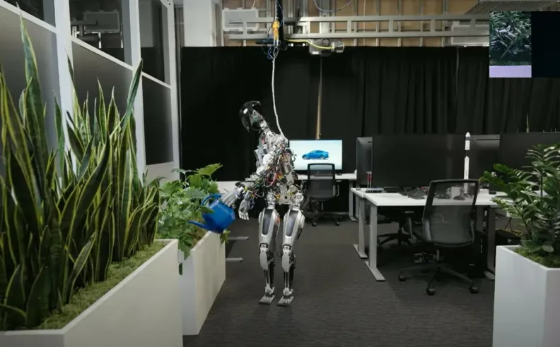 لماذا قررت تسلا تصنيع روبوت