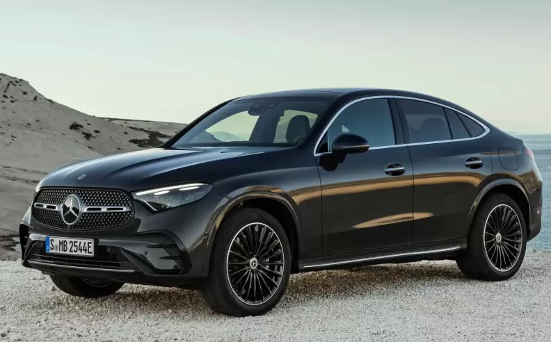 Mercedes and Nissan Say Goodbye to Key Models