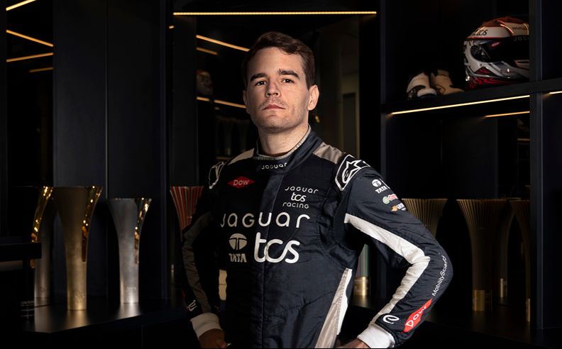 دور فاندورن وديلمان في تطوير مسيرة فريق جاغوار TCS للسباقات