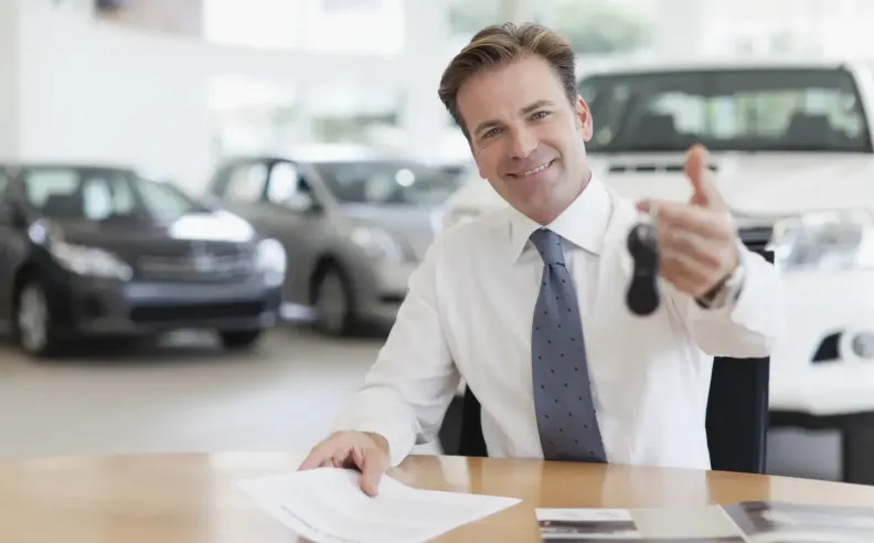 التعامل مع مندوبي مبيعات السيارات بذكاء